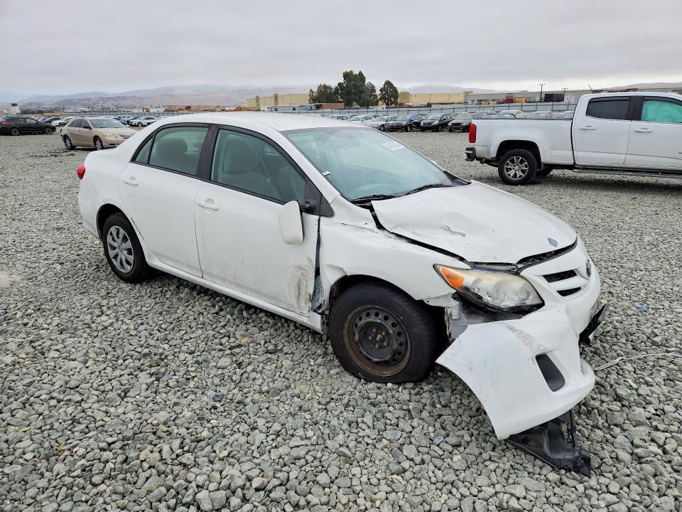 Photo 4 from auction – 2011 TOYOTA COROLLA with VIN JTDBU4EE2BJ097045