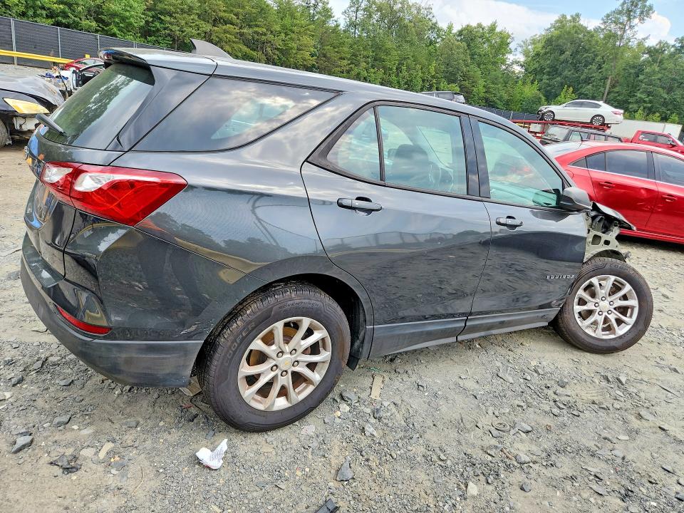 Photo 3 from auction – 2019 CHEVROLET EQUINOX with VIN 2GNAXHEV7K6186561