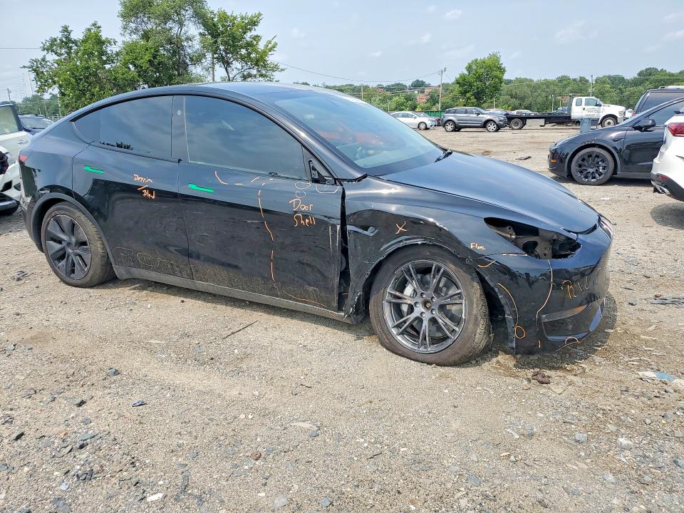 Photo 4 from auction – 2025 TESLA MODEL Y with VIN 7SAYGDEE2SF291800