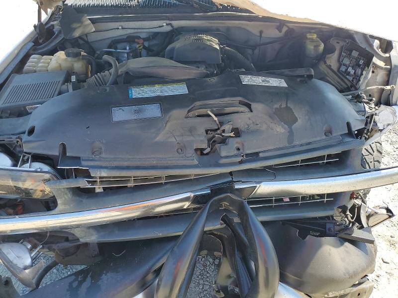 Photo 11 from auction – 2000 CHEVROLET SILVERADO with VIN 1GCEC19T6YZ332550