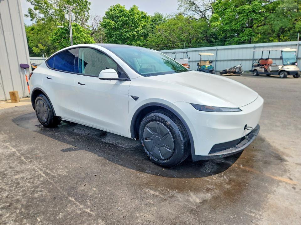 Photo 4 from auction – 2026 TESLA MODEL Y with VIN 7SAYGDED8TA690698