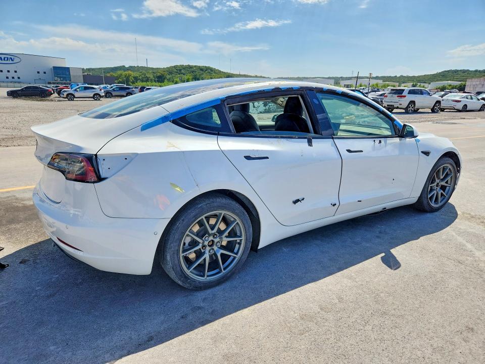 Photo 3 from auction – 2021 TESLA MODEL 3 with VIN 5YJ3E1EA0MF093194
