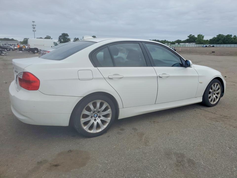 Photo 3 from auction – 2007 BMW 328 with VIN WBAVC93517KZ71514