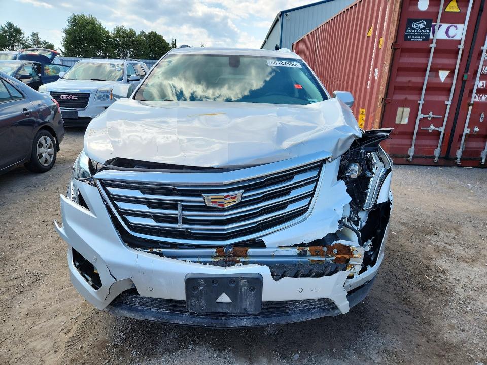Photo 5 from auction – 2017 CADILLAC XT5 with VIN 1GYKNDRS6HZ277792