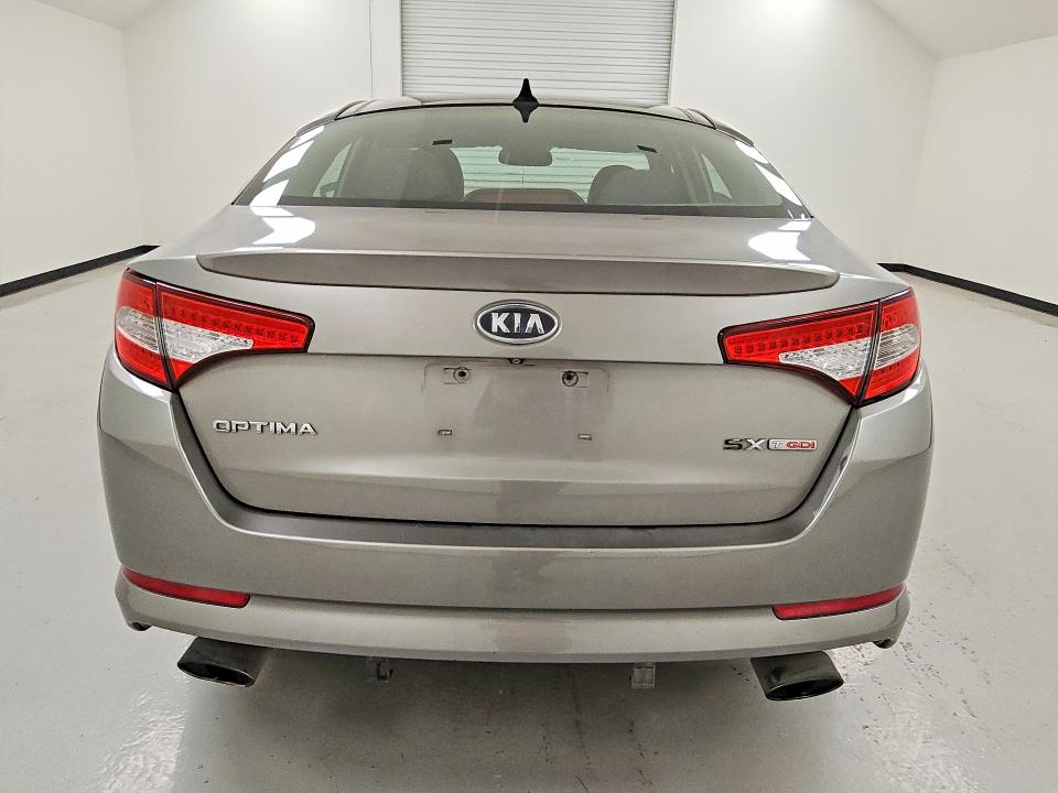 Photo 6 from auction – 2012 KIA OPTIMA with VIN 5XXGR4A69CG009393
