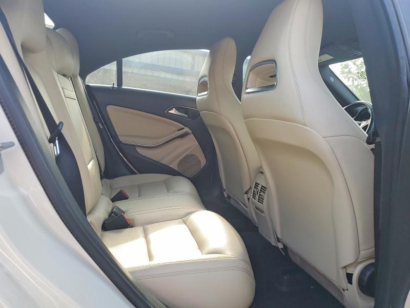 Photo 10 from auction – 2016 MERCEDES-BENZ CLA with VIN WDDSJ4EB1GN325508