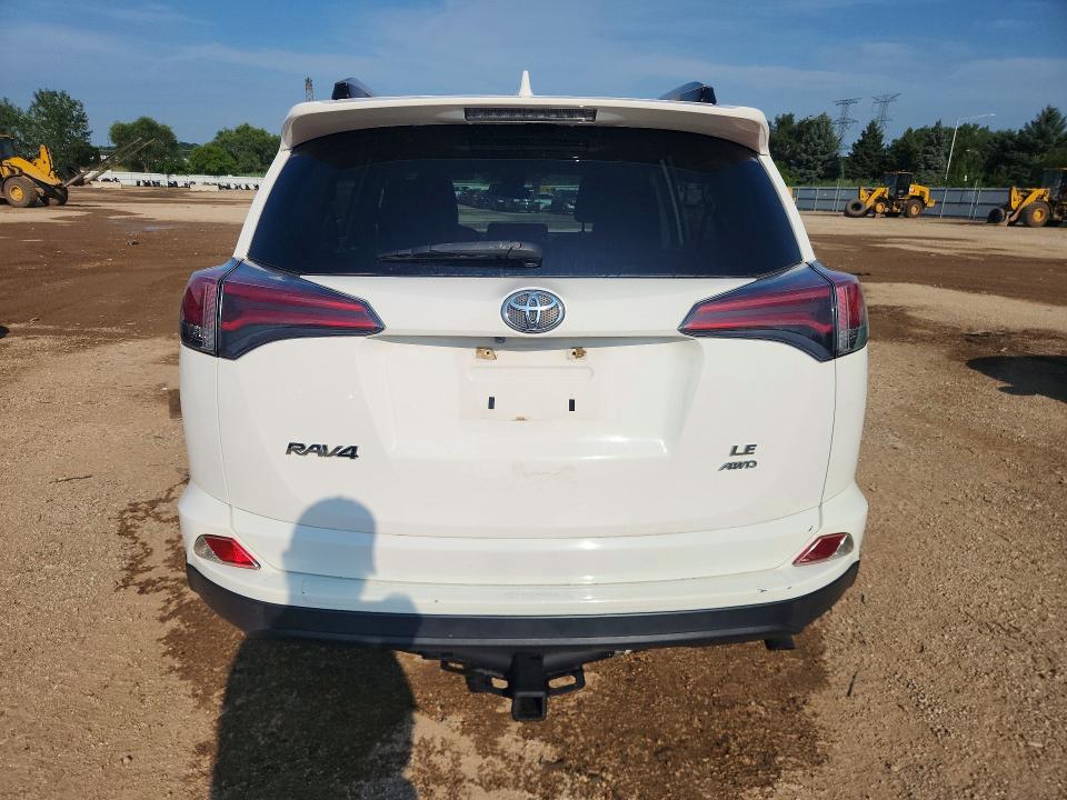 Photo 6 from auction – 2017 TOYOTA RAV4 with VIN JTMBFREV2HJ158443