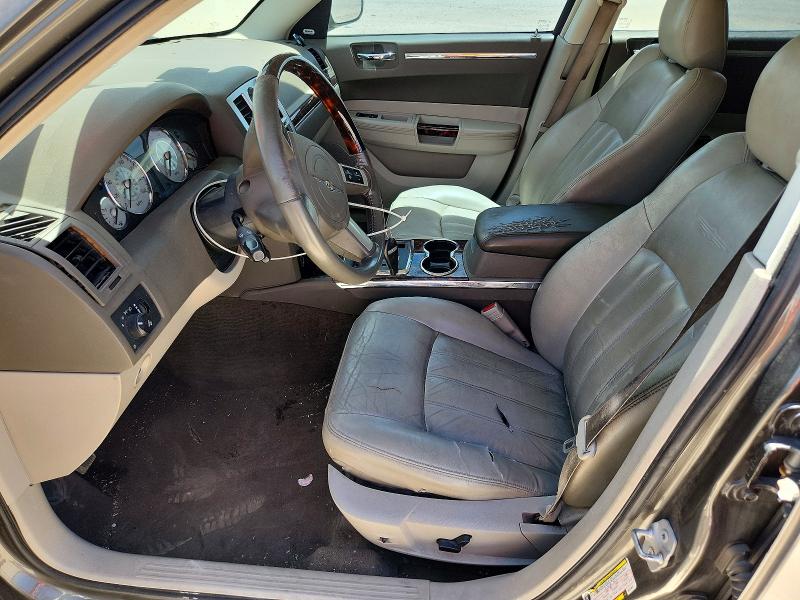 Photo 7 from auction – 2008 CHRYSLER 300C with VIN 2C3KA63H88H219875