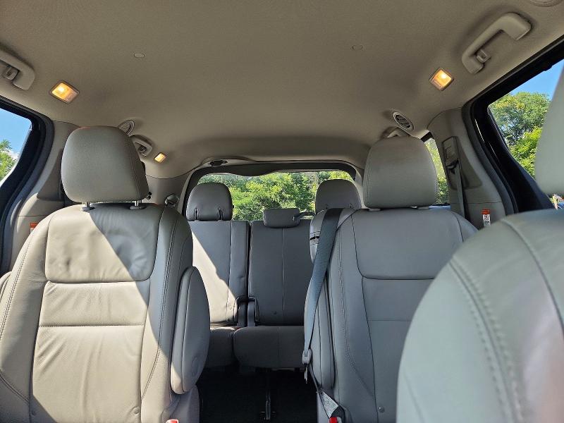 Photo 10 from auction – 2017 TOYOTA SIENNA with VIN 5TDYZ3DC0HS821994