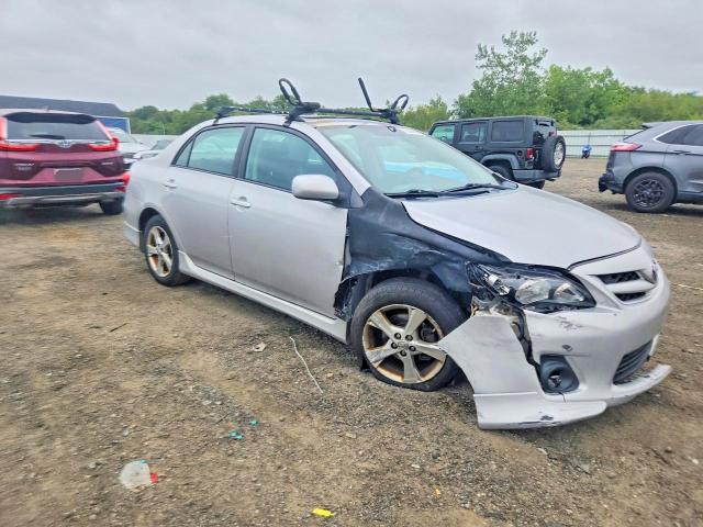 Photo 4 from auction – 2011 TOYOTA COROLLA with VIN 2T1BU4EE5BC721304
