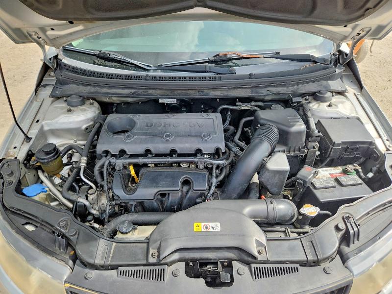 Photo 11 from auction – 2010 KIA FORTE with VIN KNAFU4A29A5273431