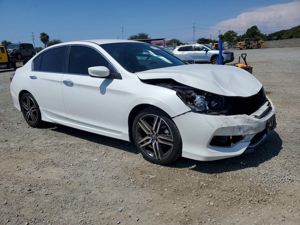 Photo 4 from auction – 2017 HONDA ACCORD with VIN 1HGCR2F15HA266197