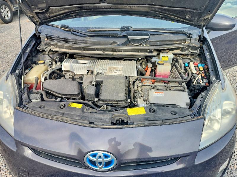 Photo 11 from auction – 2011 TOYOTA PRIUS with VIN JTDKN3DU2B0268382