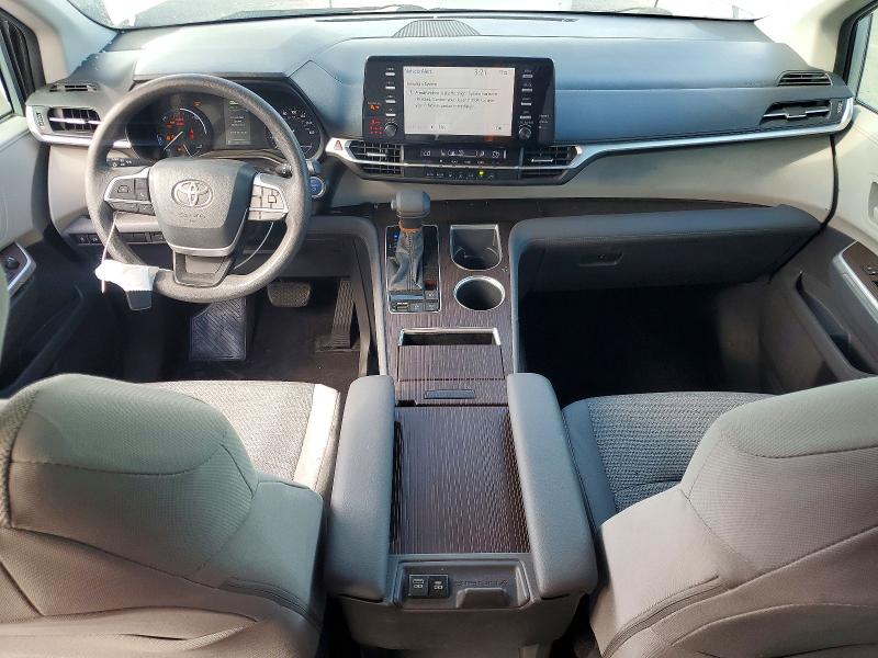 Photo 8 from auction – 2021 TOYOTA SIENNA with VIN 5TDKRKEC6MS049865