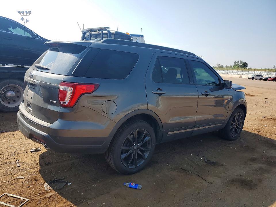 Photo 3 from auction – 2018 FORD EXPLORER with VIN 1FM5K8D88JGB31065
