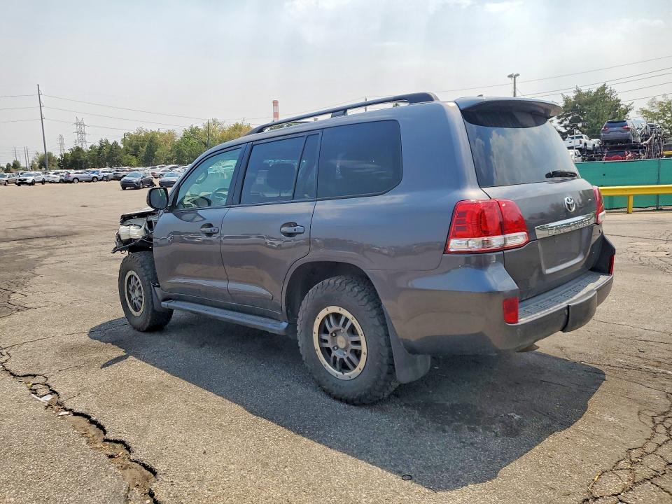 Photo 2 from auction – 2010 TOYOTA LAND CRUISER with VIN JTMHY7AJ7A5005843