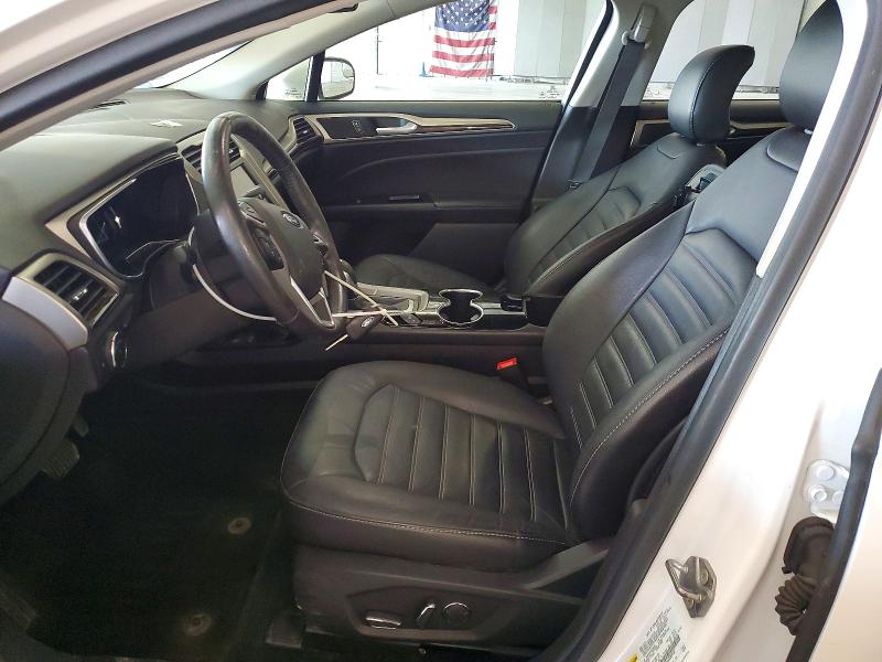 Photo 7 from auction – 2016 FORD FUSION with VIN 3FA6P0PU1GR280932