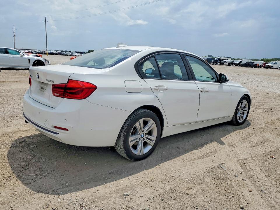 Photo 3 from auction – 2016 BMW 328 with VIN WBA8E3G54GNU05277
