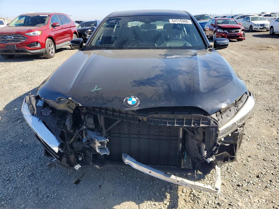 Photo 5 from auction – 2021 BMW 750 with VIN WBA7U2C09MCF79861