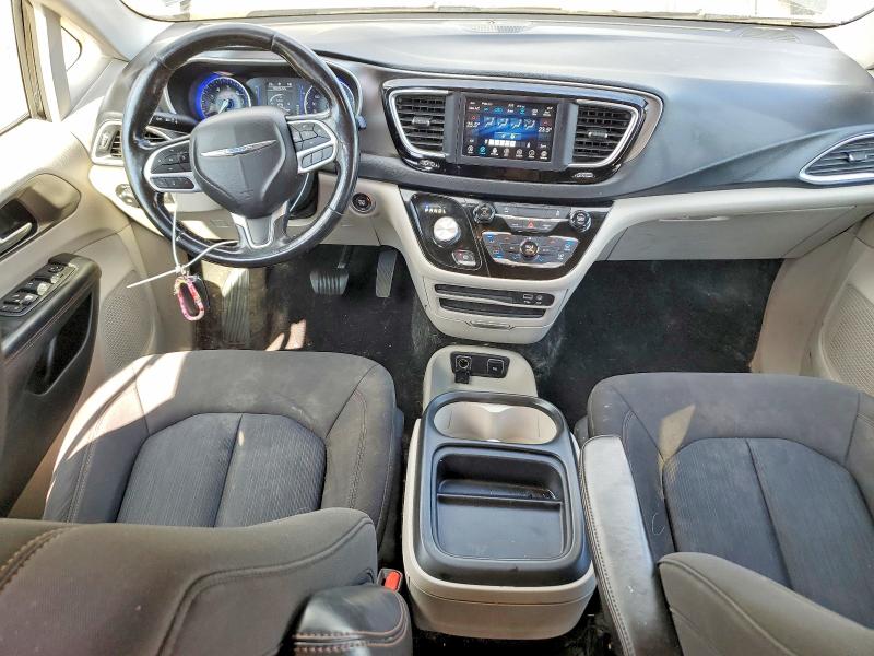 Photo 8 from auction – 2020 CHRYSLER PACIFICA with VIN 2C4RC1FG1LR137161