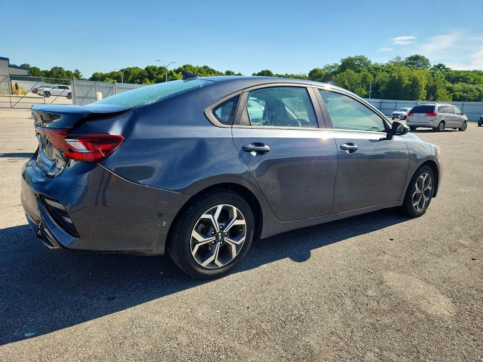 Photo 3 from auction – 2020 KIA FORTE with VIN 3KPF24AD7LE189495