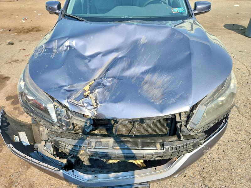 Photo 11 from auction – 2014 HONDA ACCORD with VIN 1HGCR2F86EA155019