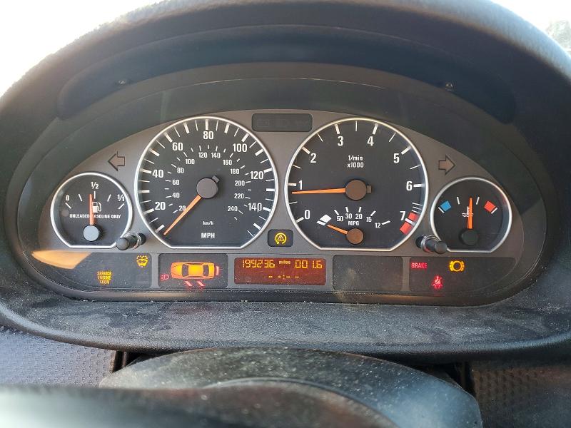 Photo 9 from auction – 2005 BMW 330 with VIN WBAEV53495KM08475