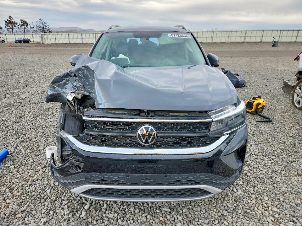 Снимка 5 от търг – 2022 VOLKSWAGEN TAOS с VIN 3VVRX7B23NM096657