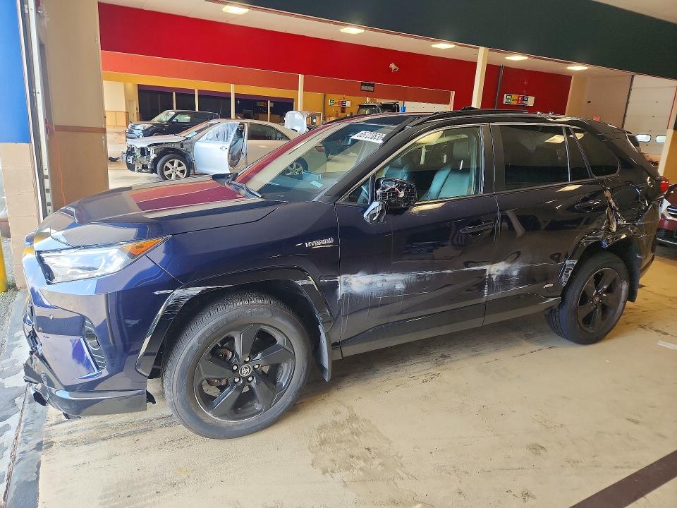 TOYOTA RAV4 2019 with VIN JTMEWRFV7KD509509 - Photo from auction