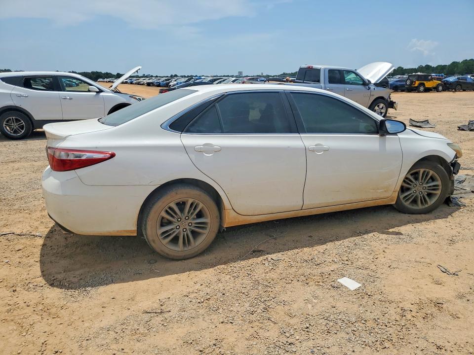 Photo 3 from auction – 2015 TOYOTA CAMRY with VIN 4T1BF1FK8FU046422