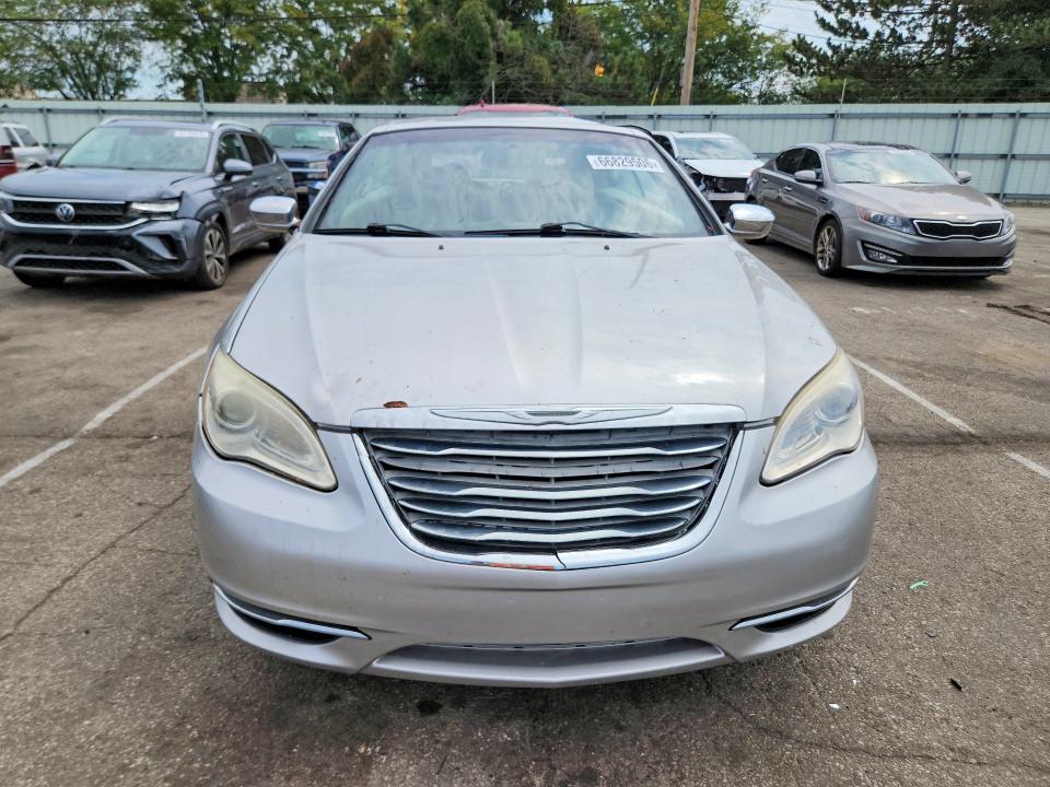 Photo 5 from auction – 2011 CHRYSLER 200 with VIN 1C3BC7EG5BN529985