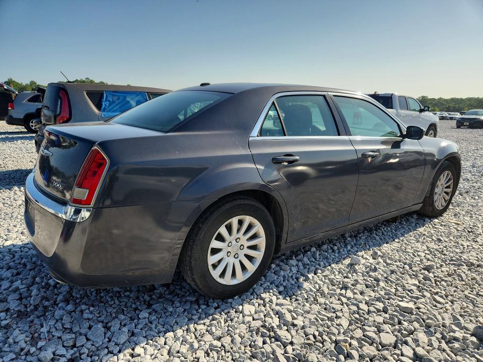 Photo 3 from auction – 2014 CHRYSLER 300 with VIN 2C3CCAAG0EH376100