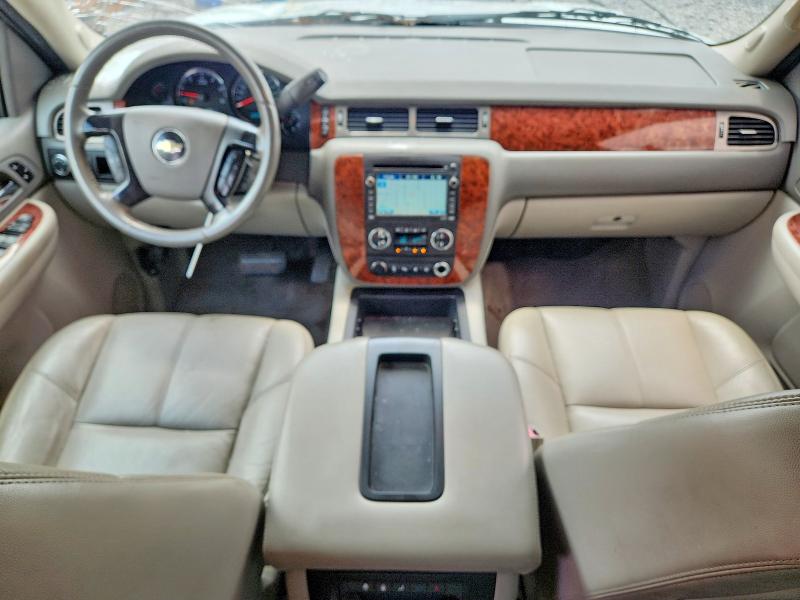 Photo 8 from auction – 2008 CHEVROLET SUBURBAN with VIN 3GNFC16098G206690