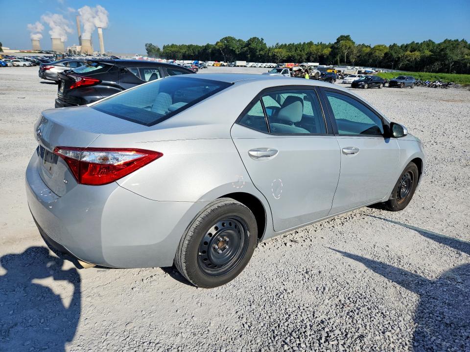 Photo 3 from auction – 2015 TOYOTA COROLLA with VIN 2T1BURHEXFC268747