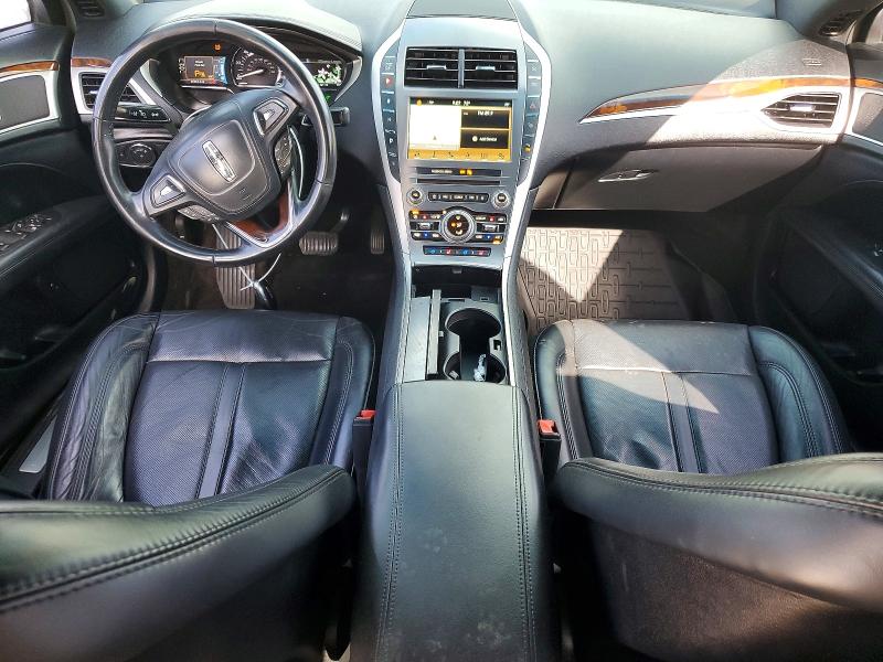 Photo 8 from auction – 2017 LINCOLN MKZ with VIN 3LN6L5MU6HR659865