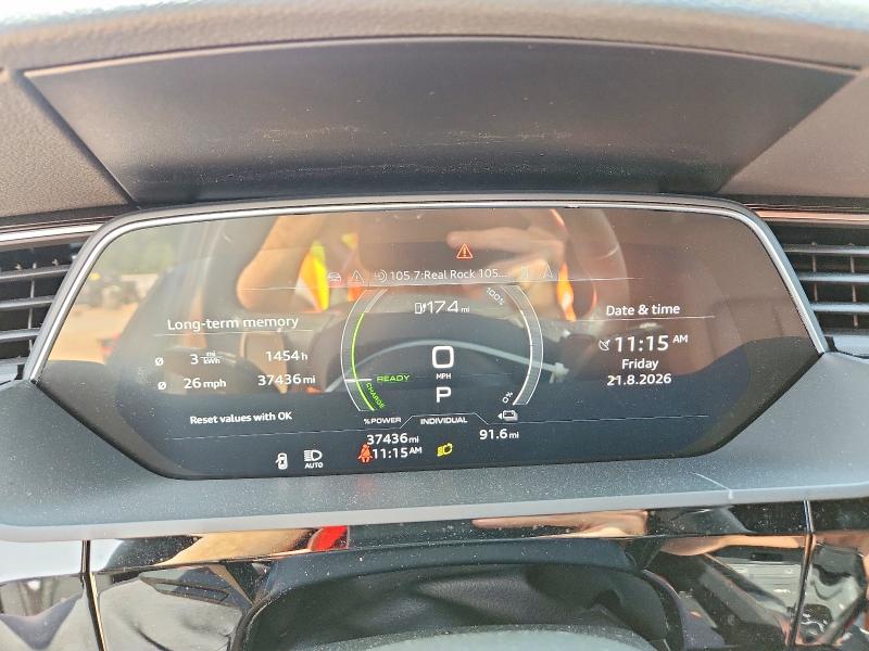 Photo 9 from auction – 2022 AUDI E-TRON with VIN WA1AAAGE5NB045966