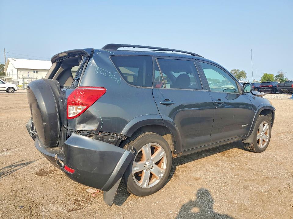 Photo 3 from auction – 2007 TOYOTA RAV4 with VIN JTMBD32V975104006