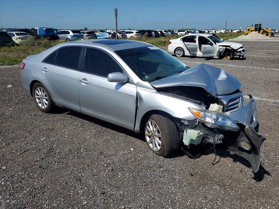 Photo 4 from auction – 2011 TOYOTA CAMRY with VIN 4T4BF3EK9BR140953
