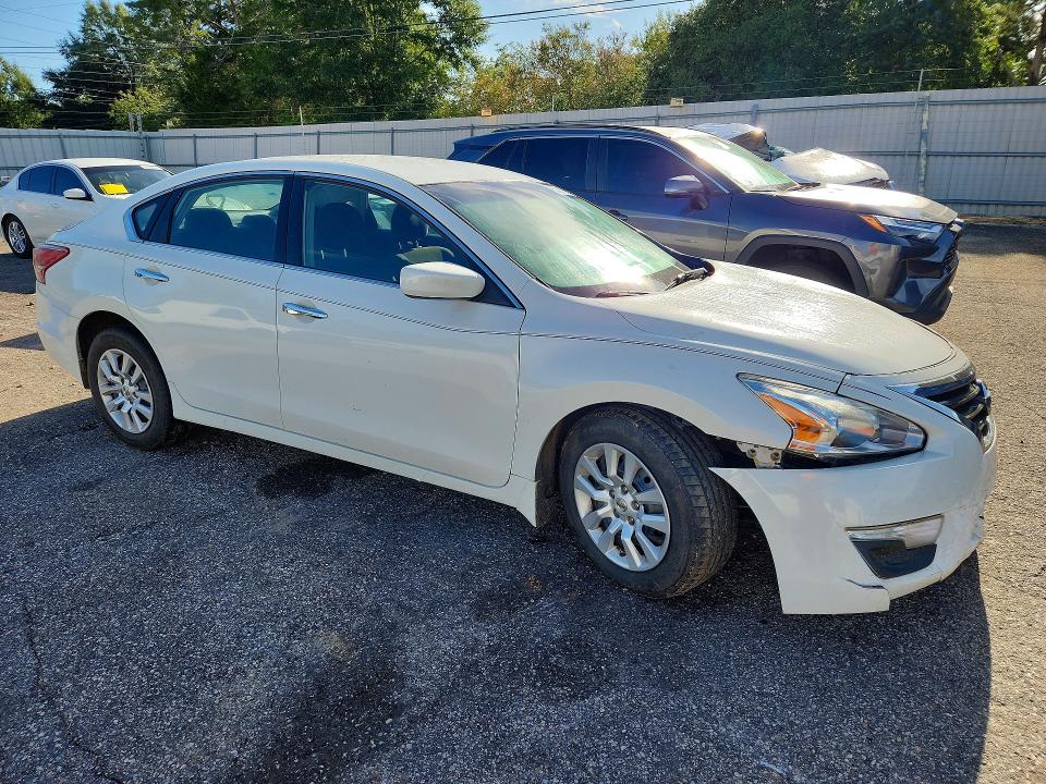 Photo 4 from auction – 2013 NISSAN ALTIMA with VIN 1N4AL3AP4DN417094