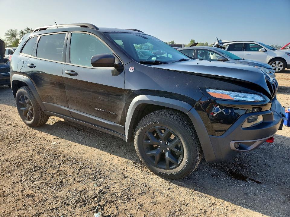 Photo 4 from auction – 2015 JEEP CHEROKEE with VIN 1C4PJMBS4FW717492
