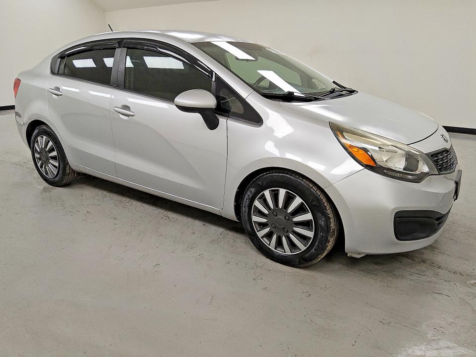 Photo 4 from auction – 2015 KIA RIO with VIN KNADM4A35F6428574