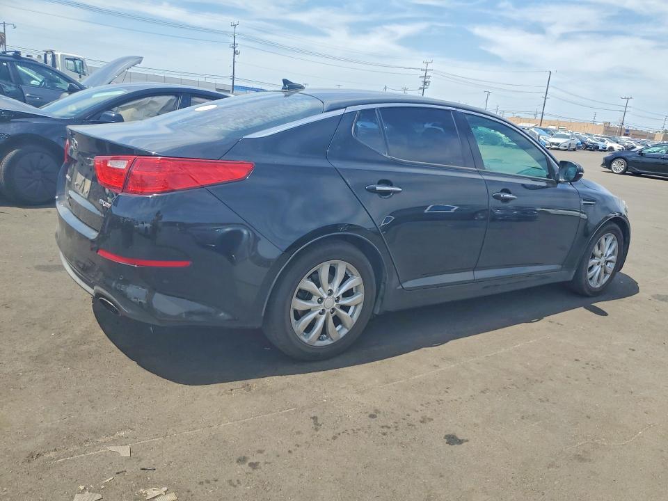 Photo 3 from auction – 2015 KIA OPTIMA with VIN 5XXGN4A73FG402332