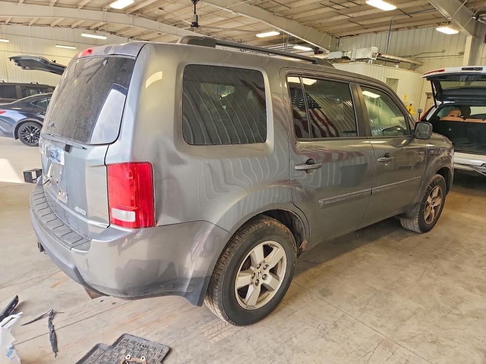Photo 3 from auction – 2011 HONDA PILOT with VIN 5FNYF4H54BB009328
