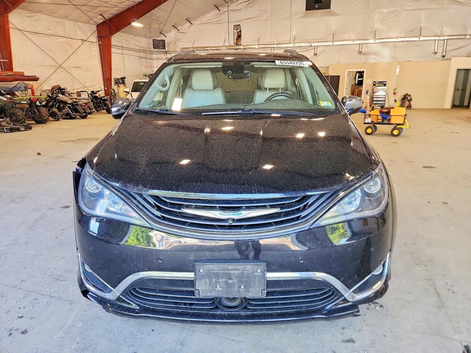 Photo 5 from auction – 2018 CHRYSLER PACIFICA with VIN 2C4RC1N77JR323236