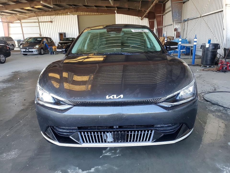 Photo 5 from auction – 2023 KIA EV6 with VIN KNDC34LA8P5609897