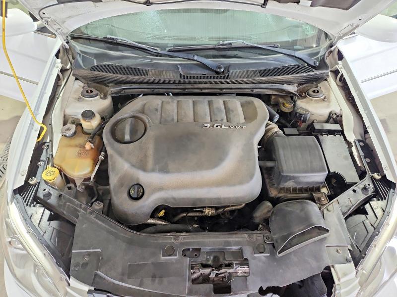 Photo 11 from auction – 2012 CHRYSLER 200 with VIN 1C3CCBBG0CN109239