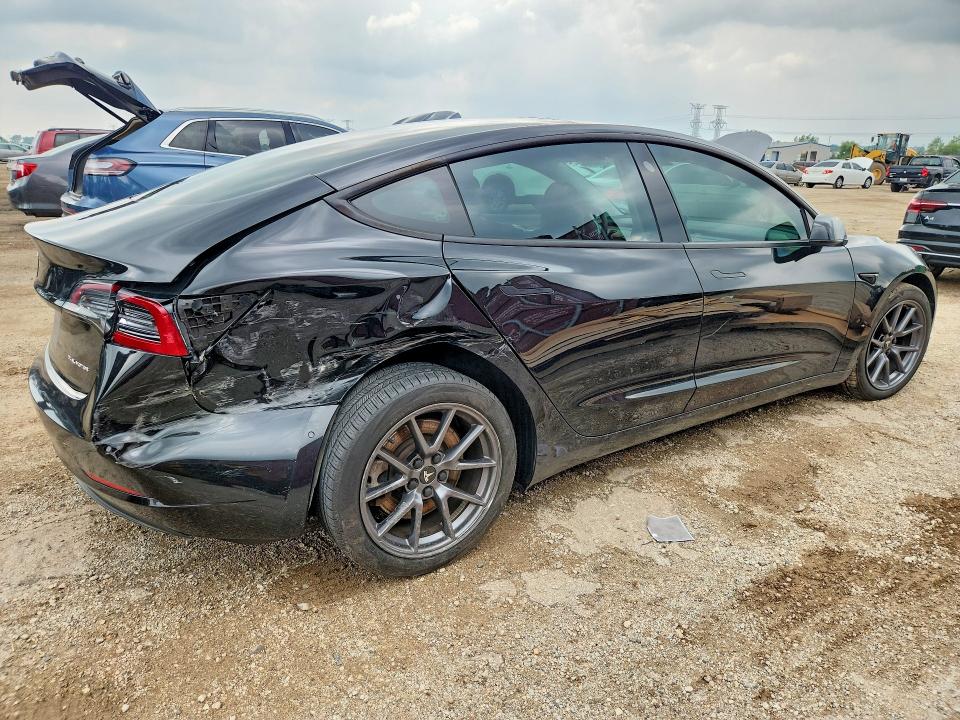 صورة رقم 3 من المزاد - 2021 TESLA MODEL 3 مع VIN 5YJ3E1EB3MF961777