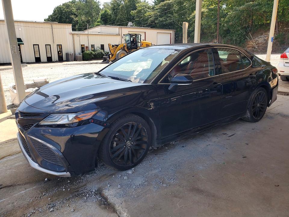 Photo 1 from auction – 2022 TOYOTA CAMRY with VIN 4T1K61AK0NU023089