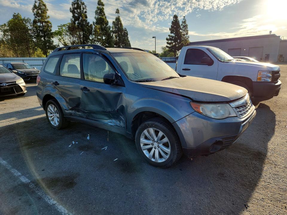Photo 4 from auction – 2012 SUBARU FORESTER with VIN JF2SHABC7CH436804
