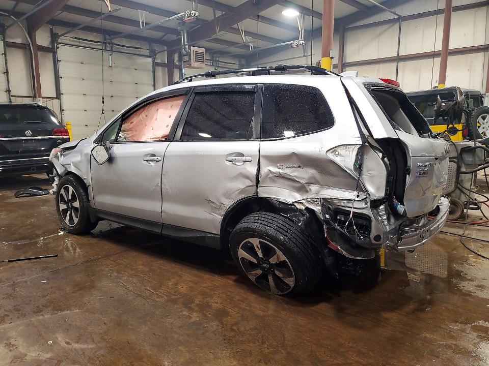 Photo 2 from auction – 2018 SUBARU FORESTER with VIN JF2SJABC1JH516844